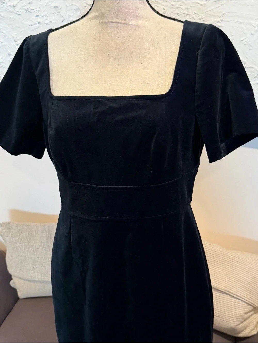 J.CREW Black Squareneck Sheath Dress Stretch Velvet Short Sleeve Size 10 NWT